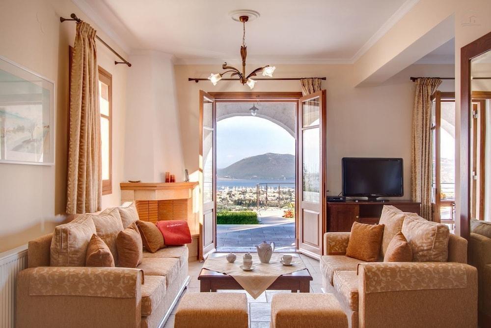 Villa Rubini Apolpaina ภายนอก รูปภาพ