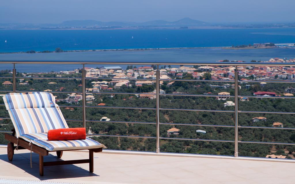 Villa Rubini Apolpaina ภายนอก รูปภาพ