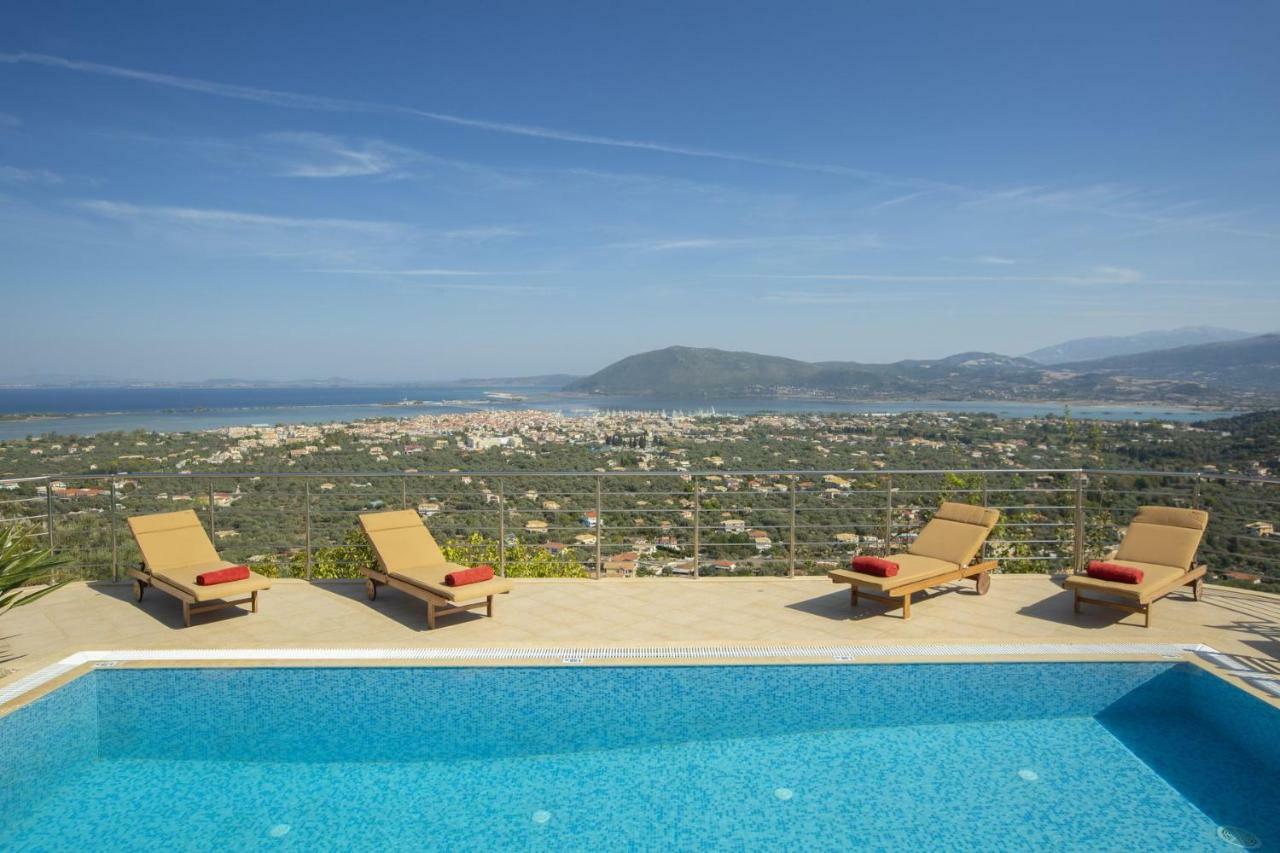 Villa Rubini Apolpaina ภายนอก รูปภาพ