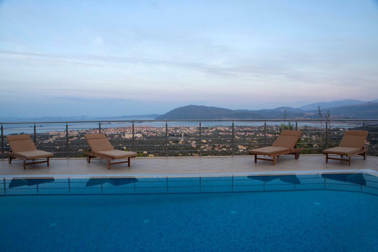 Villa Rubini Apolpaina ภายนอก รูปภาพ