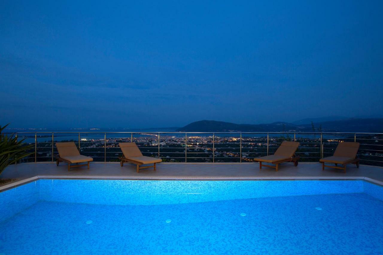Villa Rubini Apolpaina ภายนอก รูปภาพ
