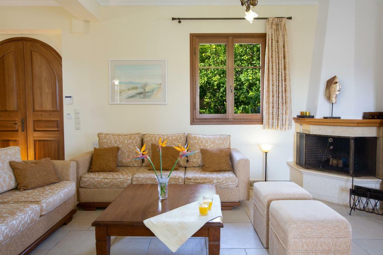 Villa Rubini Apolpaina ภายนอก รูปภาพ