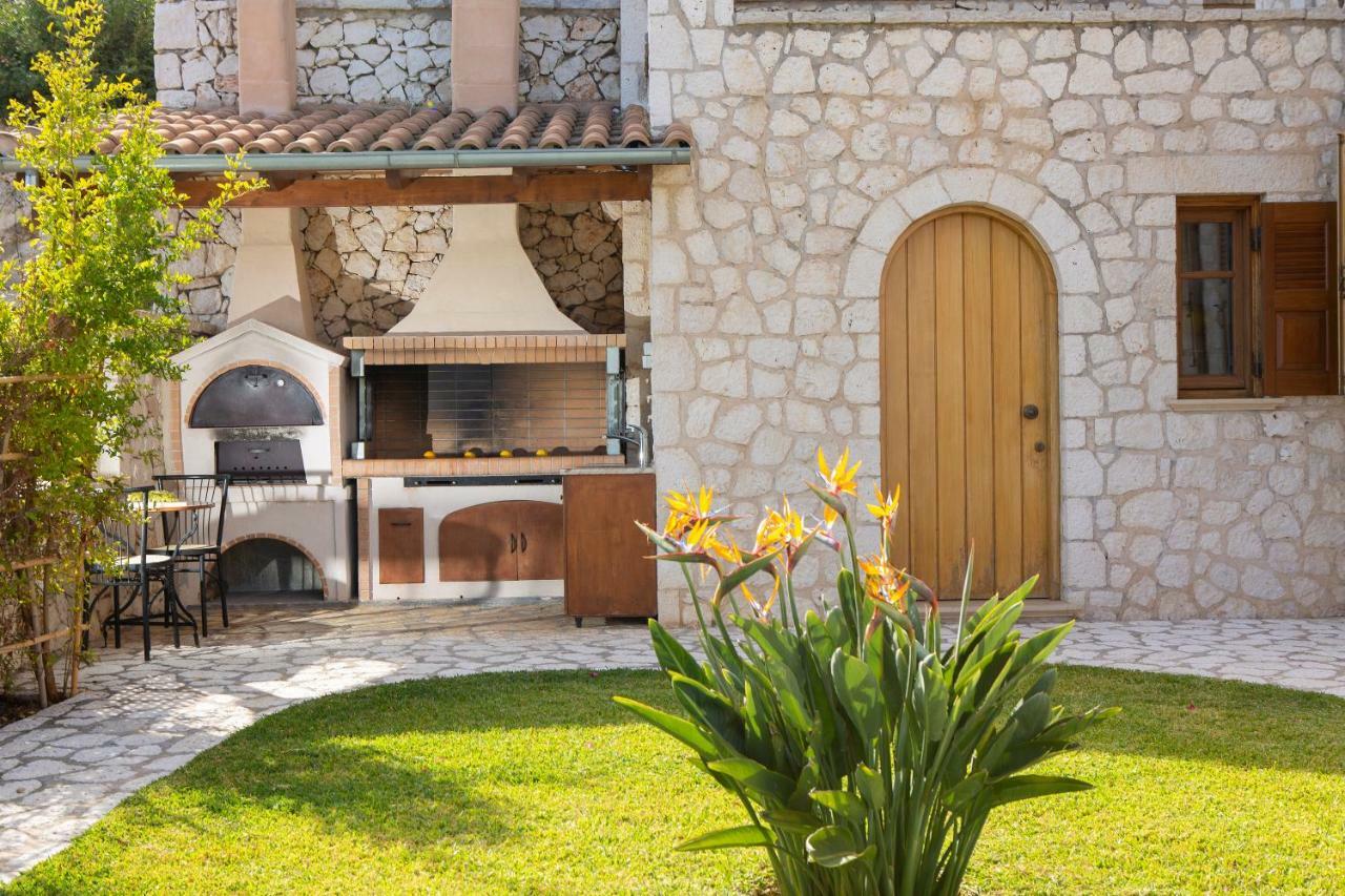 Villa Rubini Apolpaina ภายนอก รูปภาพ